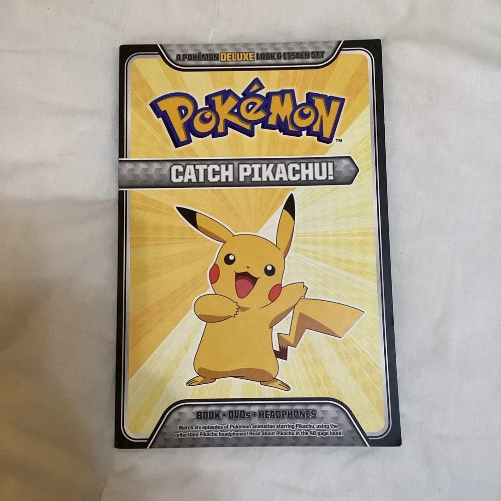 Pokemon Catch Pikachu! Deluxe Book only with 200 random Trading Cards Included